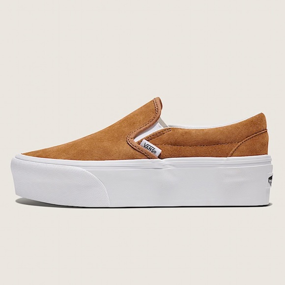Vans W Classic Slip-On Platform Sneakers 
Stackform
Nubuck Chipmunk
VN000CN1GWT - Picture 3 of 16